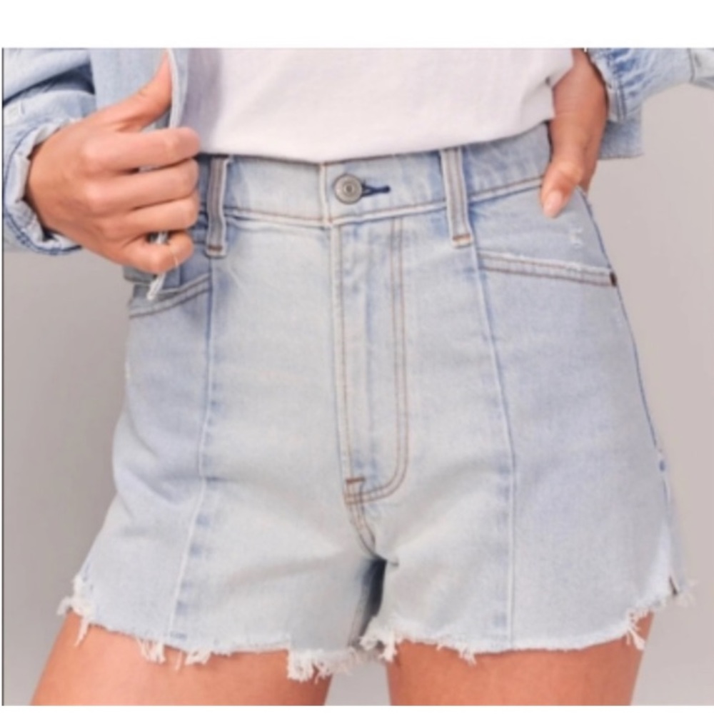 Abercrombie “the cutoff short” High Rise Curve Love